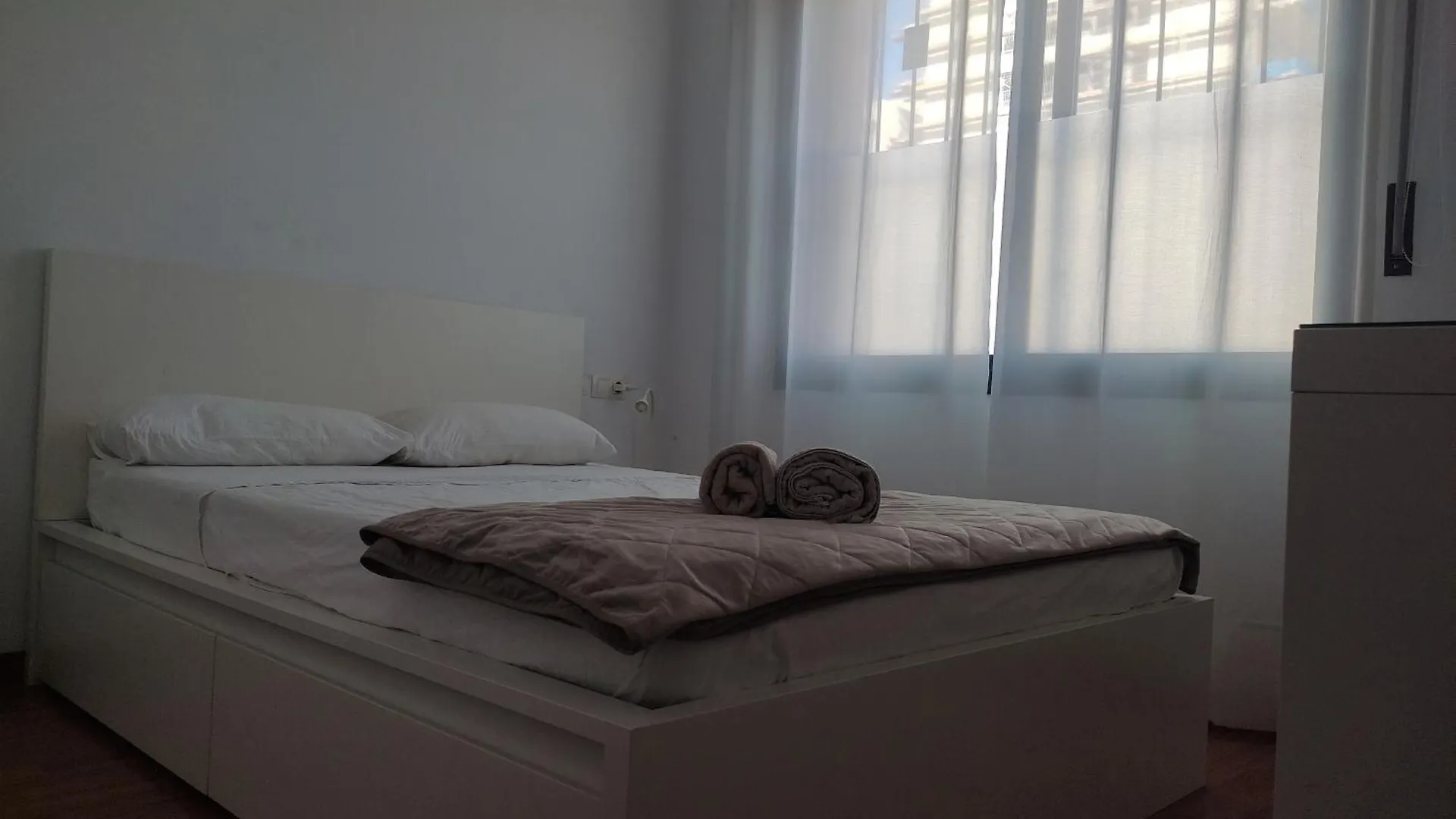 Ap4Us B1 - Apartment For Us - Sightseeing & Beach Near To Barcelona Badalona Spain